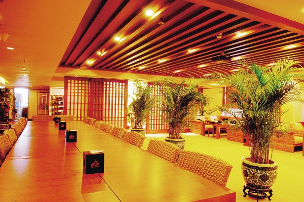 半岛边的这家按摩店，让你体验不一样的重庆悠闲生活